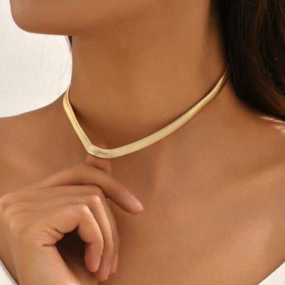18K Gold Filled Herringbone Chain Necklace - Picture 2 of 3
